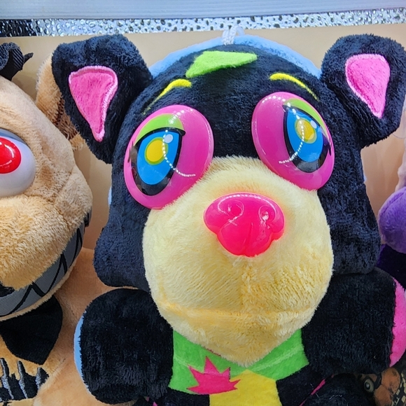 Five Nights at Freddy's Plush Lot Fazbear Wolf Chica Roxanne Montgomery -Window - Picture 5 of 9